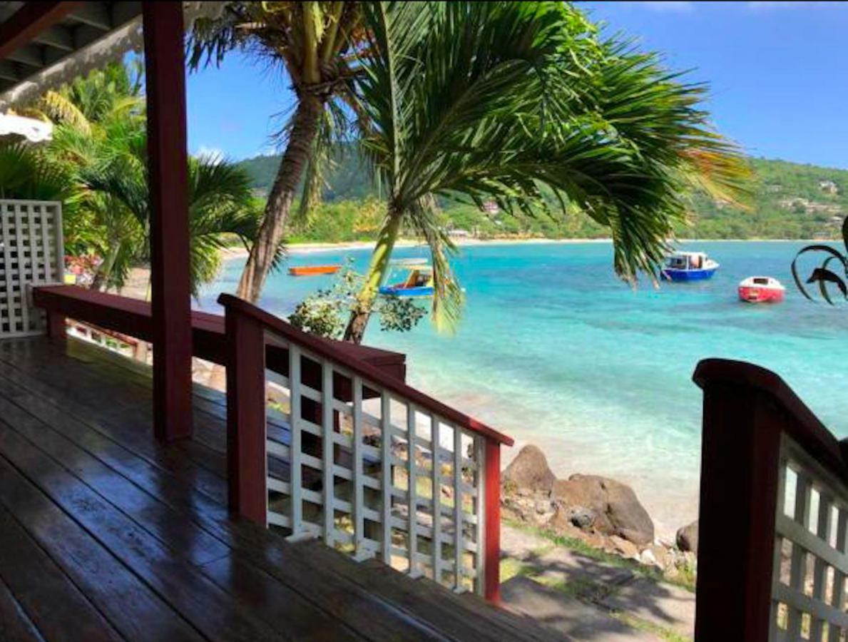 Bequia Beachfront Villa Hotel Friendship Bagian luar foto