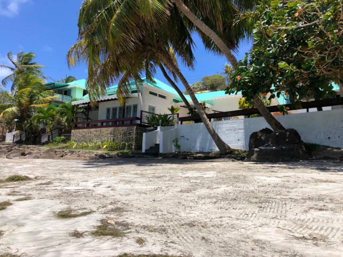 Bequia Beachfront Villa Hotel Friendship Bagian luar foto