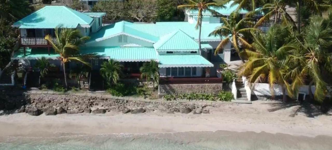 Bequia Beachfront Villa Hotel Friendship Bagian luar foto